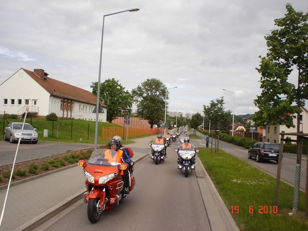 s02.JPG